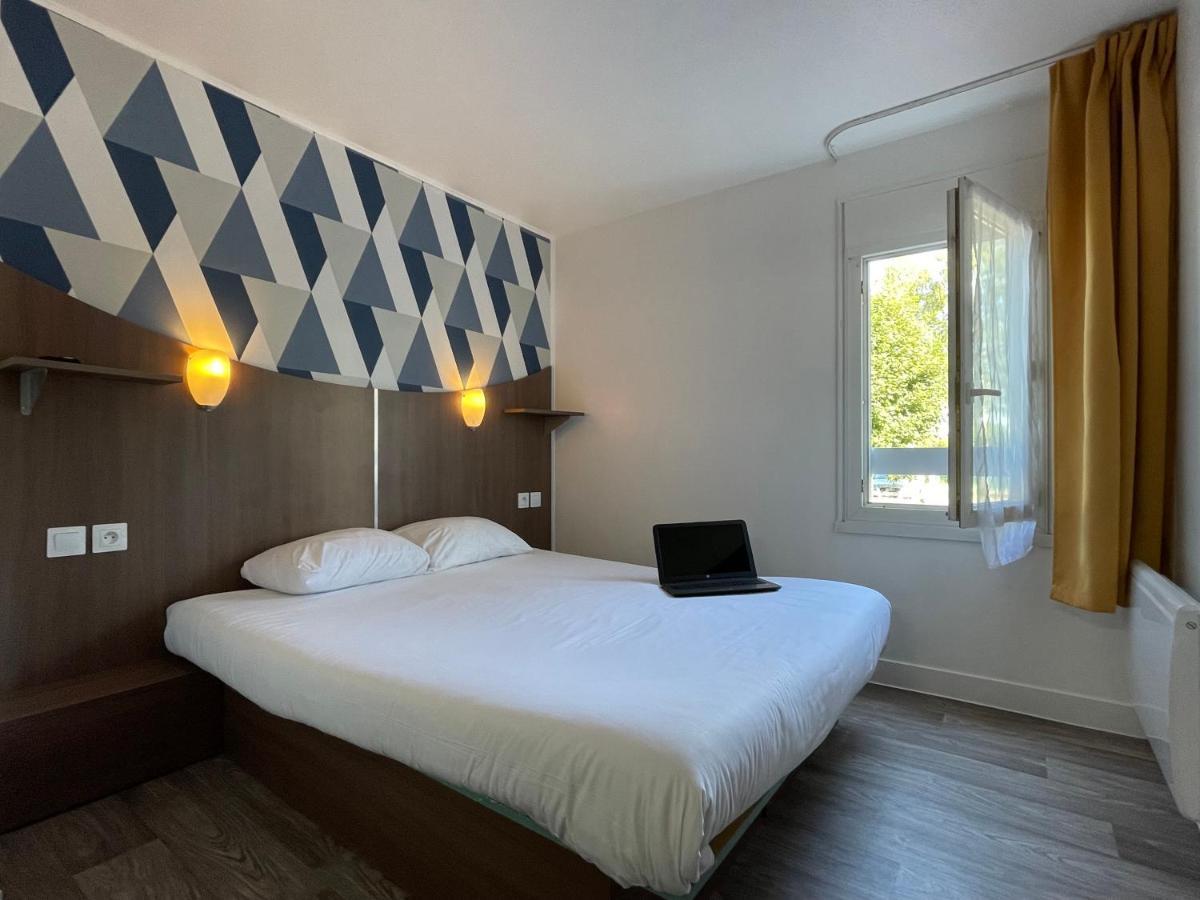 Kyriad Direct Val De Reuil Val-de-Reuil 외부 사진